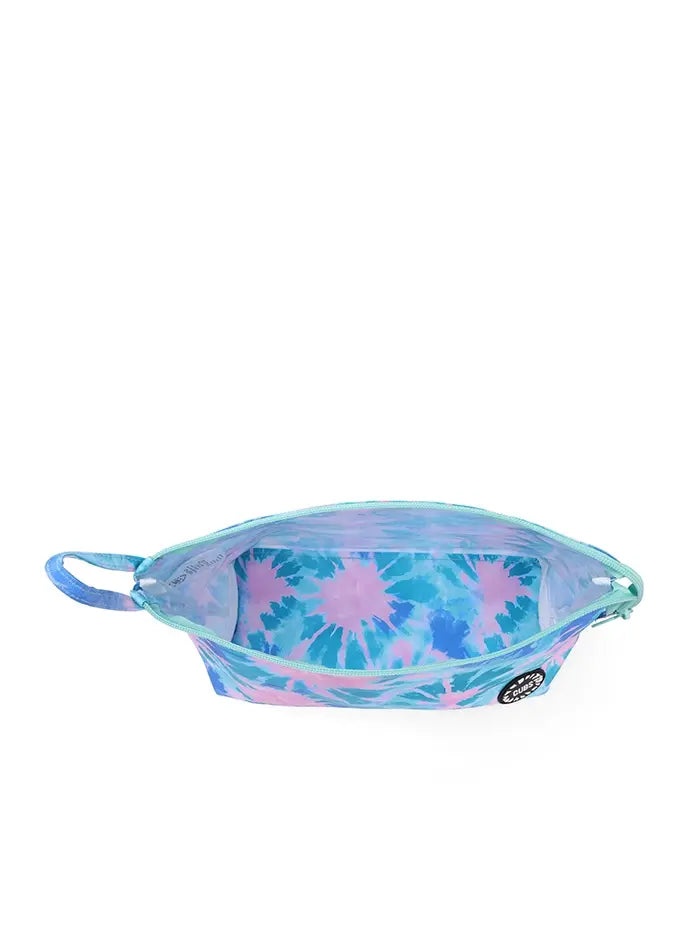 POUCHES