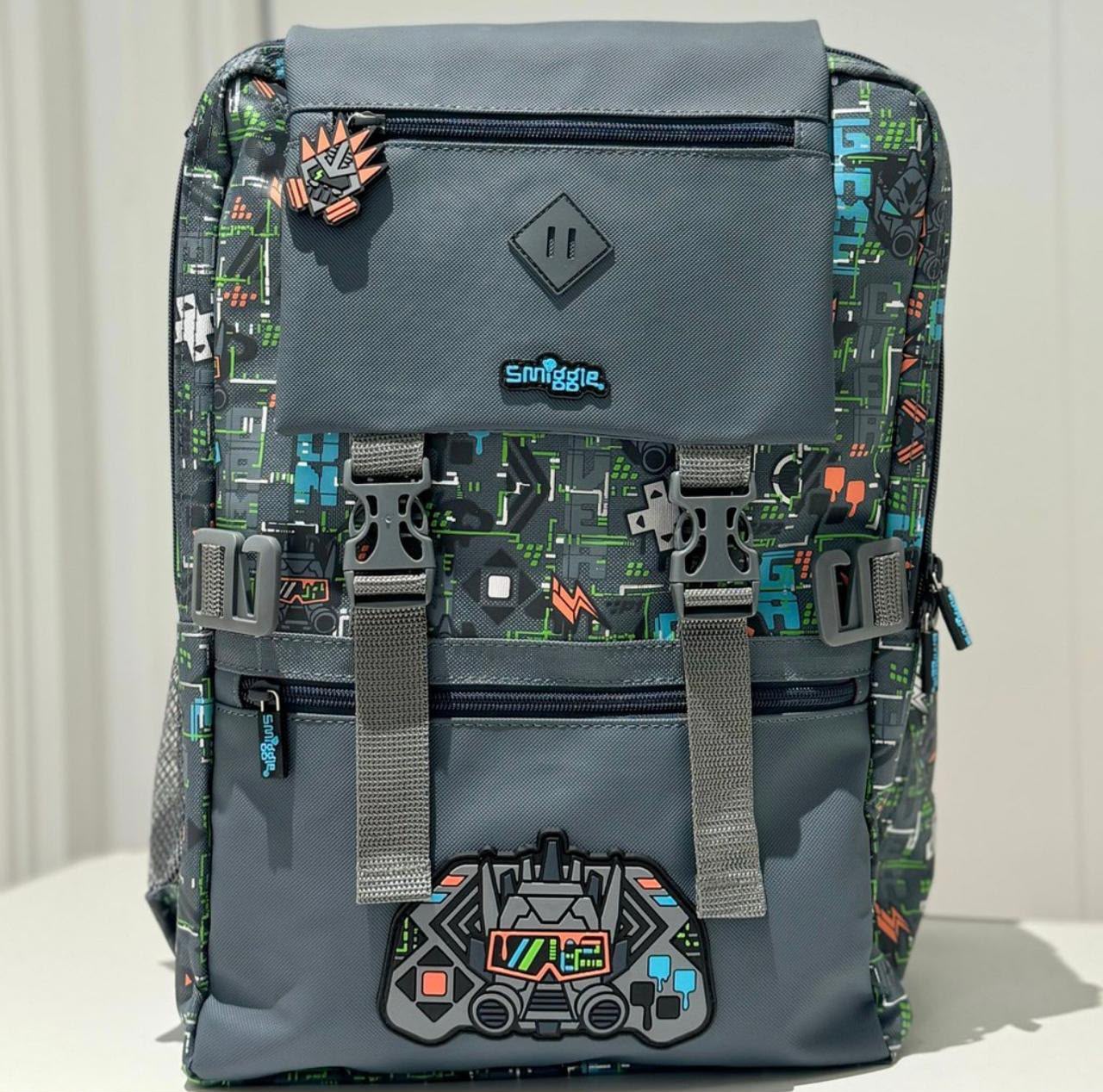 Smiggle bag school
